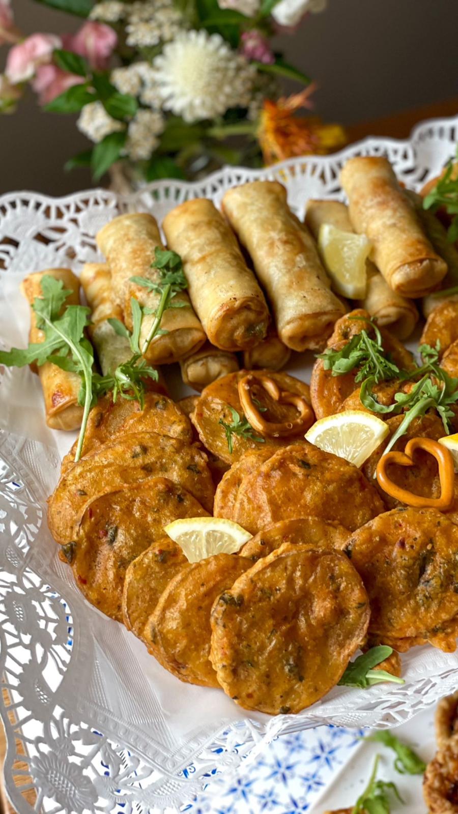 Spring Roll & Potato Thin Platter