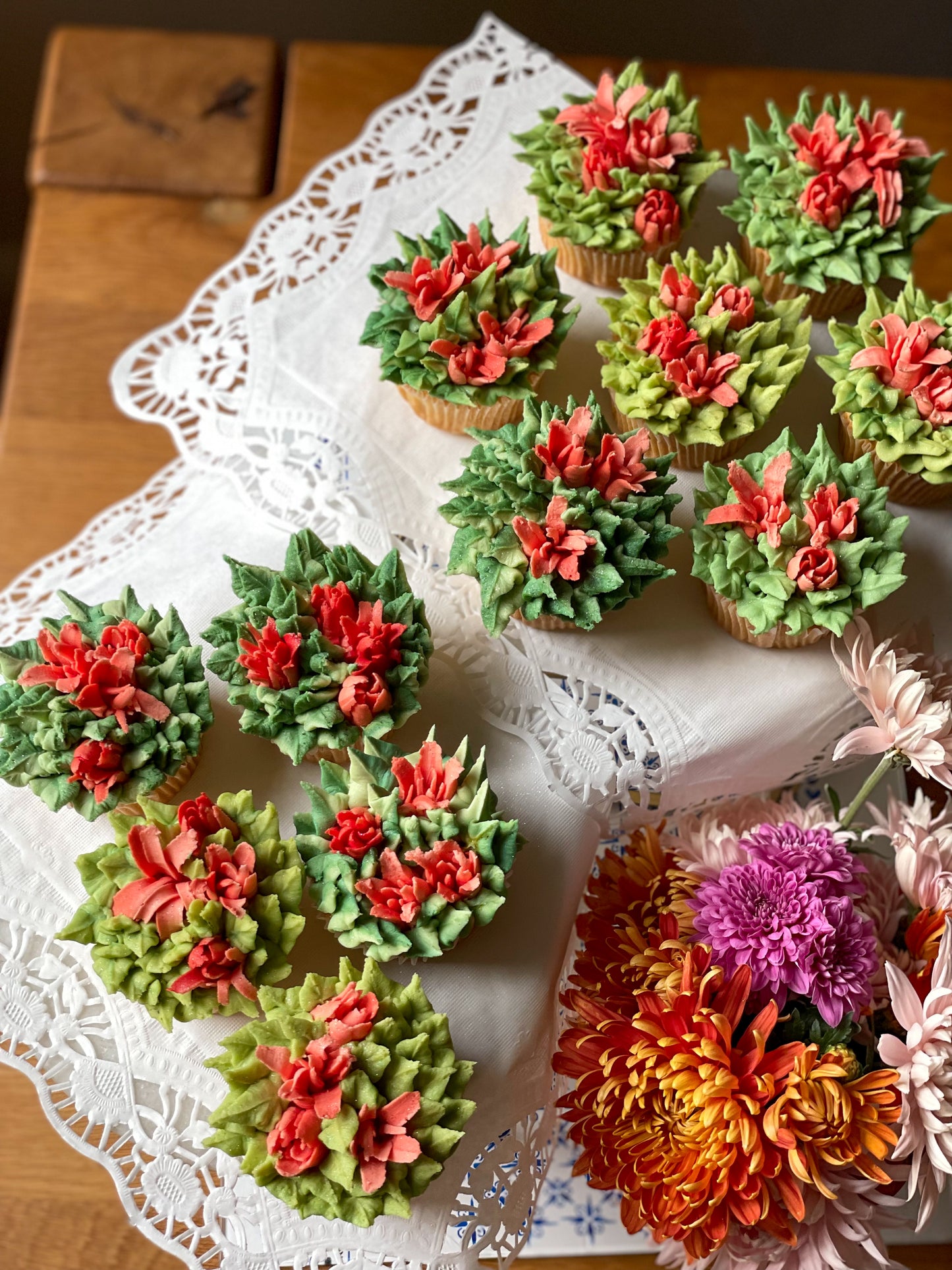 Floral Vanilla Cupcakes
